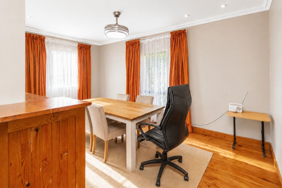 5 Bedroom Property for Sale in Estate D Afrique North West
